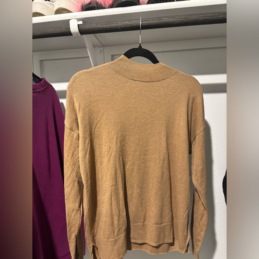 Old Navy Camel Knit Pullover